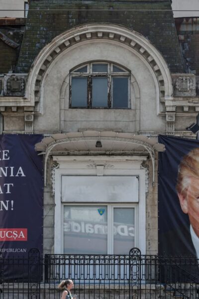 108140647 17463572662025 05 04t101702z 246986947 rc2xaea013ls rtrmadp 0 romania election