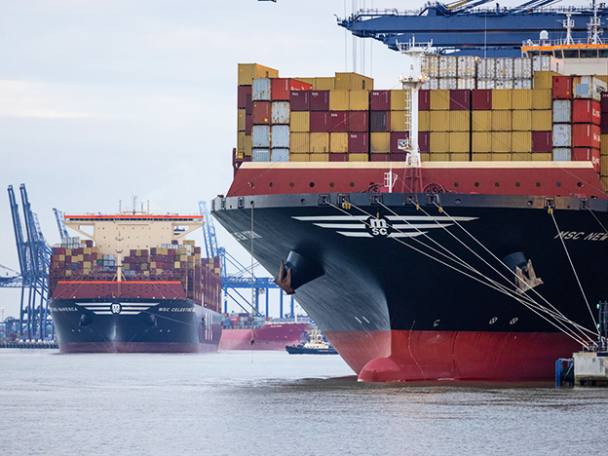 Shipping FT Bloomberg 624